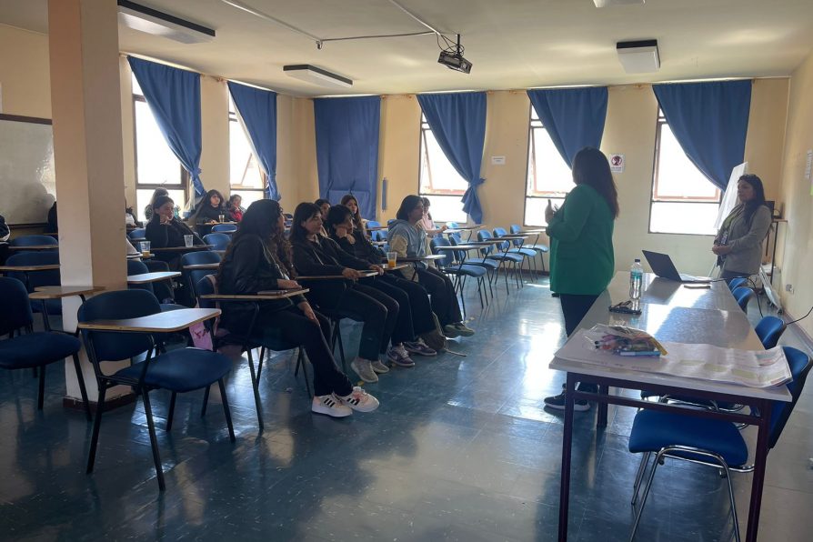 Estudiantes de Liceo DOR ahondan sobre Equidad de Género