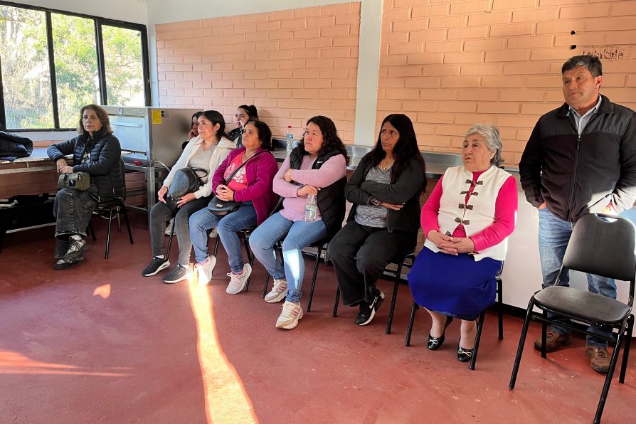 Autoridades y Vecinos de Los Maquis conforman mesa de trabajo buscando mejoras en su sistema de servicio sanitario rural