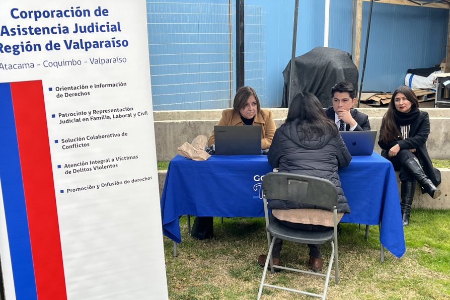 Locatarios destacan concurrencia de Servicios Públicos a Plaza de Abastos