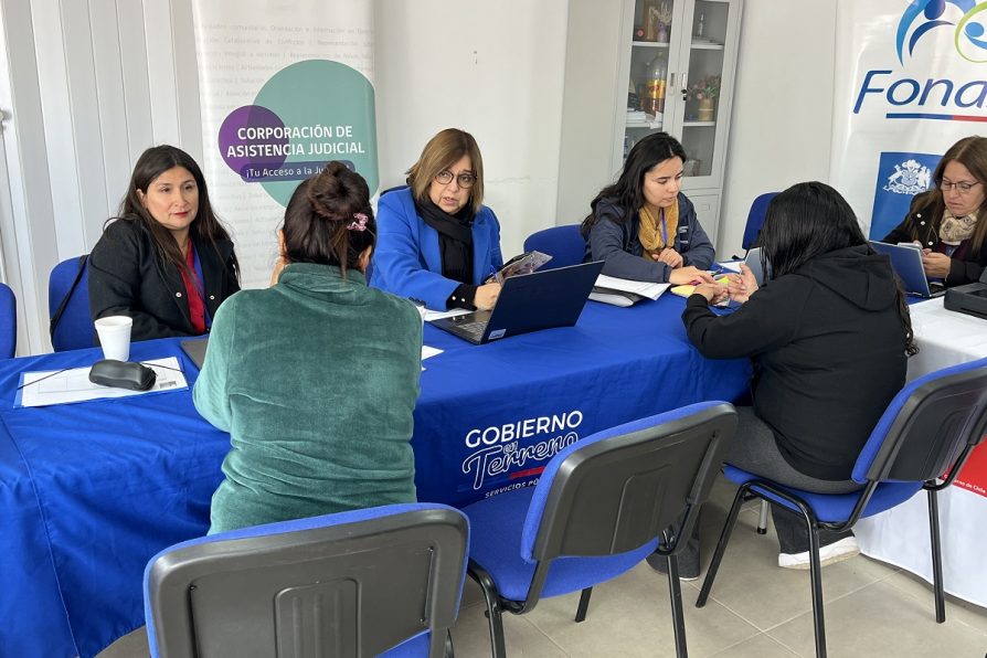 Comunidad de Peralillo destaca atención de servicios públicos y Municipalidad de Illapel en Plaza Ciudadana